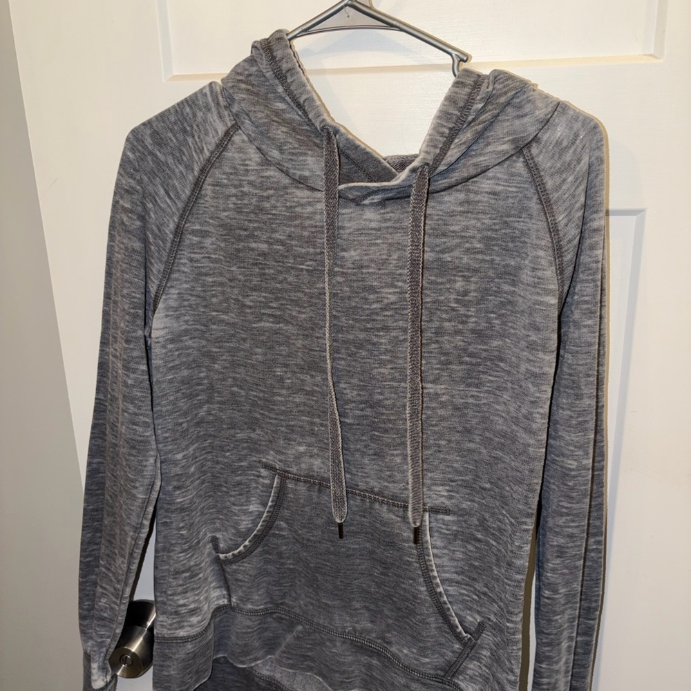 Cozy Grey Hooded Pullover Sweatshirt